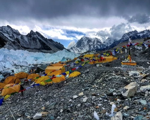 Everest base camp expedition min