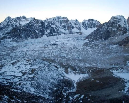 Everest khumbu glacier min