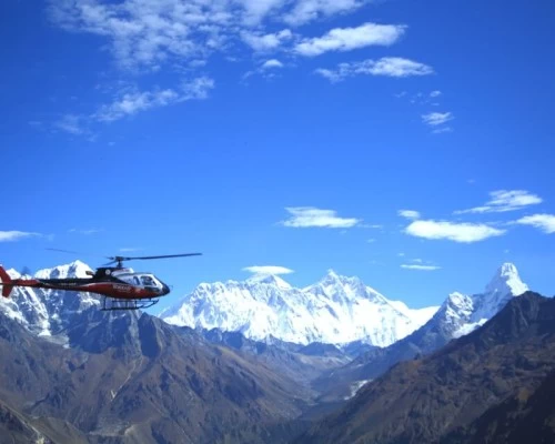 Helicotper ride to mount everest