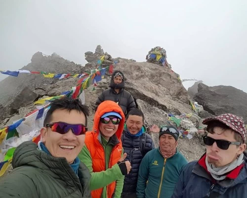 Kalapatthar everest base camp trek min