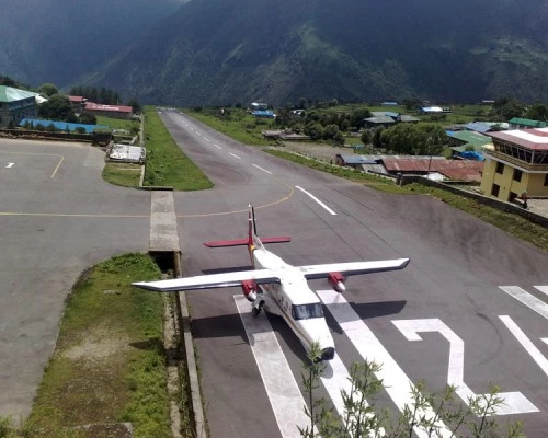 Lukla airport ebc trek