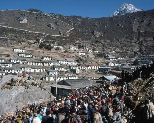Namche bazaar ebc trek min