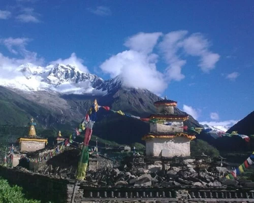 Nar phu village min