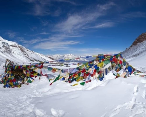 Throng la pass annapurna circuit trel min