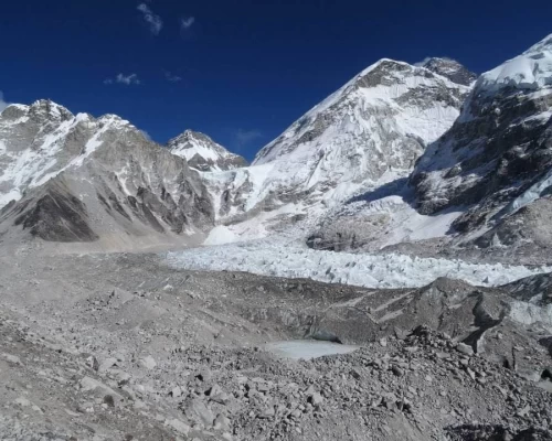  Khumbu Glacier