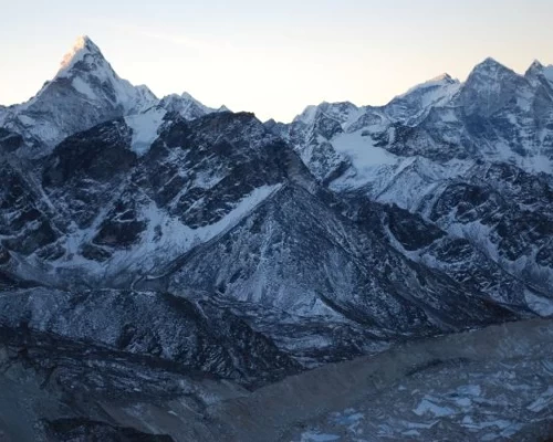 Everest Trek ()