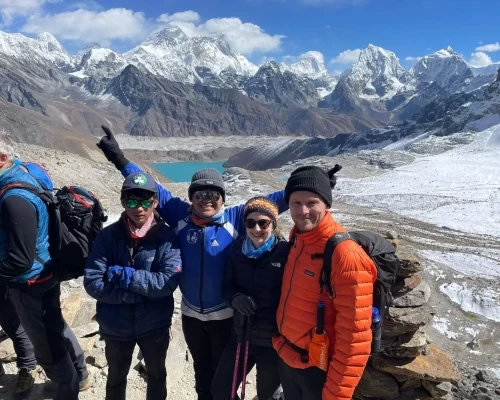Gokyo Lake ()