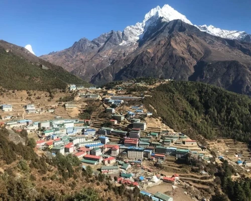 Namche Bazaar ()