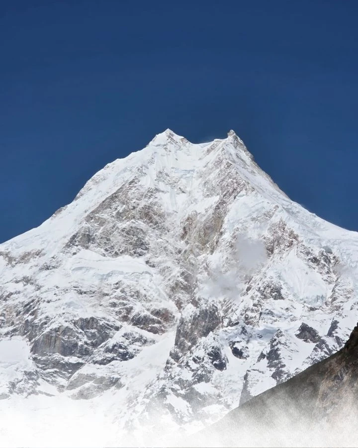 Manaslu close-up