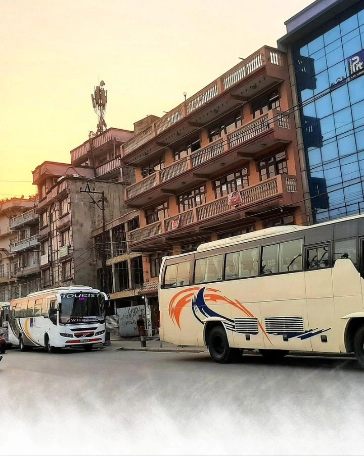 Travel from Kathmandu to Pokhara using Tourist Bus
