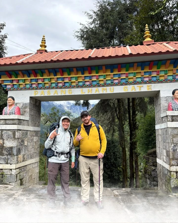 Through the Pasang Lhamu Gate