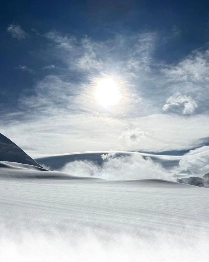 Wind, Sun and Open Snow