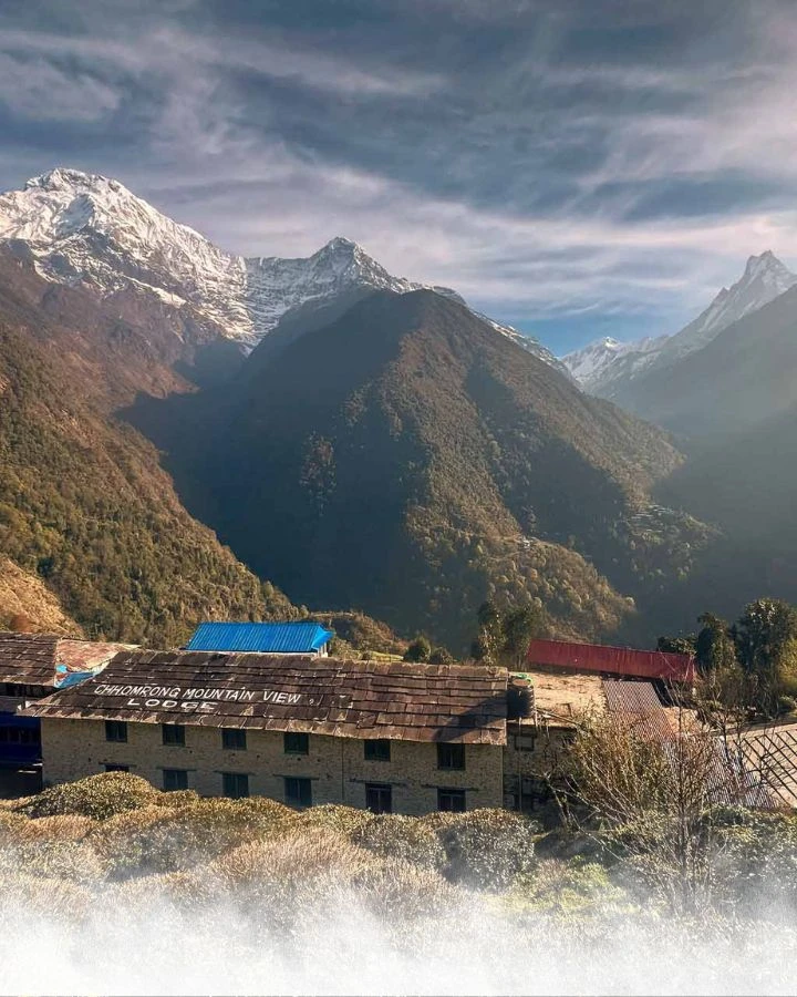 Trek from Chomrong to Dovan