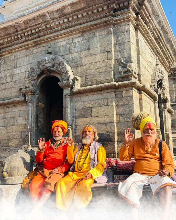 Pashupatinath – Holy Men of the Himalayas