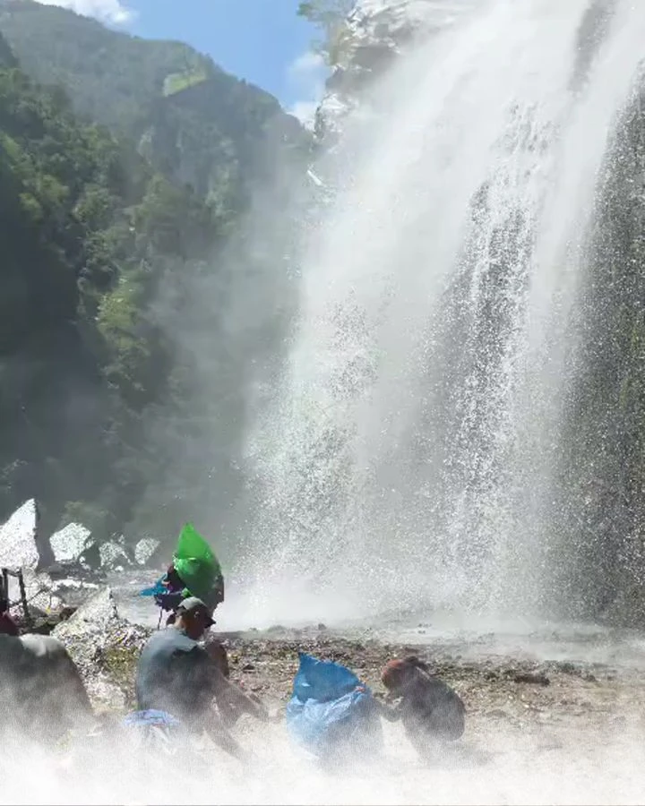 Waterfall spray
