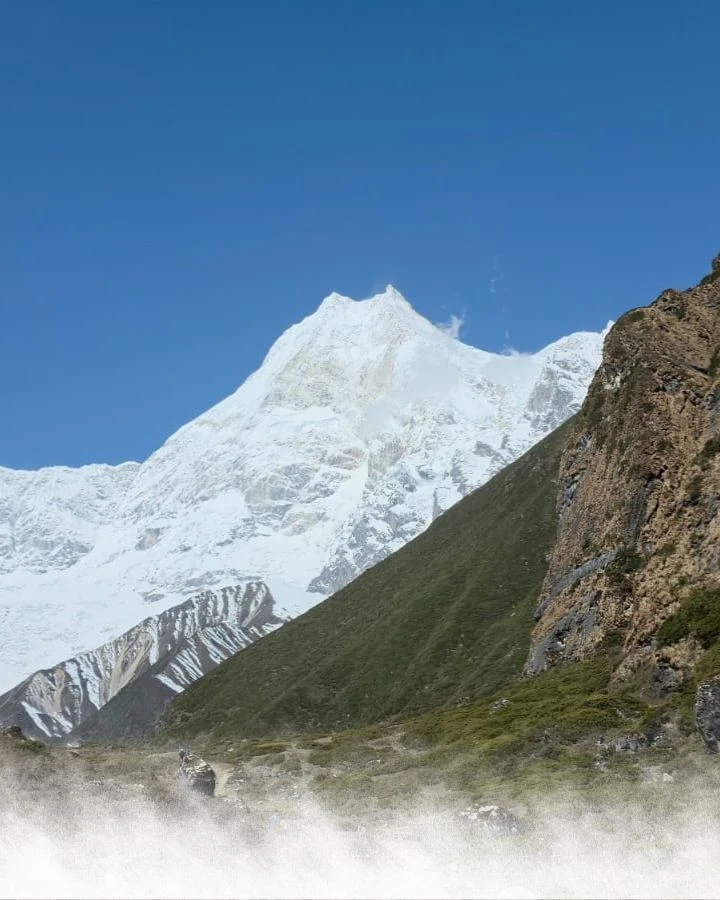 Peak and green slope